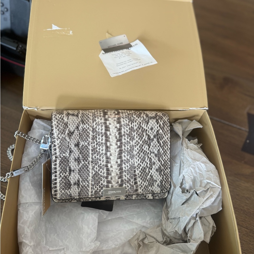 MICHAEL MICHAEL KORS Jade Snakeskin Clutch Crossbody WITH BOX & TAG!